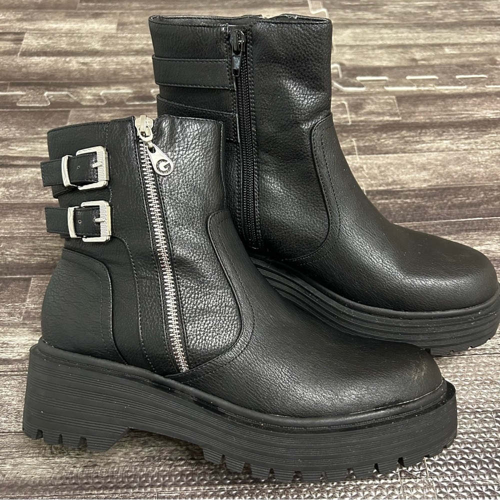 NEW GBG Los Angeles Women’s Size 8.5 Combat / Motorcycle Boots Black w/ Silver